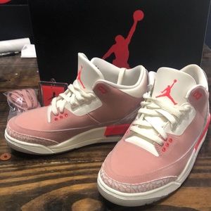 WMNS AIR Jordan 3 Retro 7.5